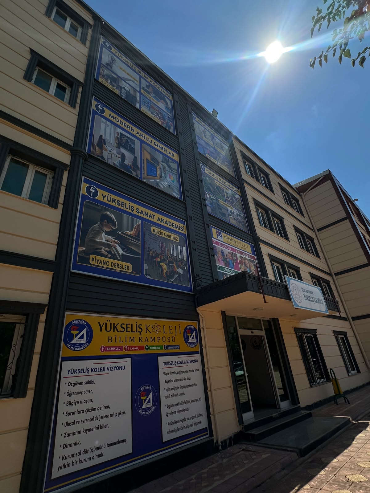 Adıyaman Yükseliş Koleji İlkokul Oyun Alanı