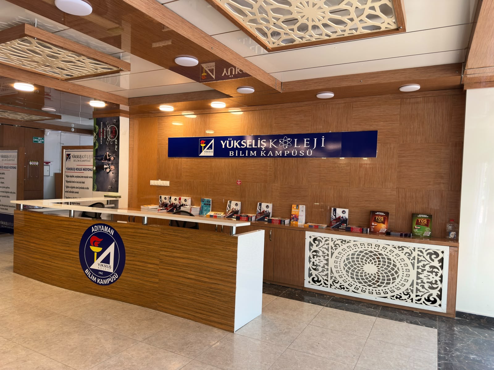 Adıyaman Özel Kolej Girişi Yükseliş Koleji Kapısı